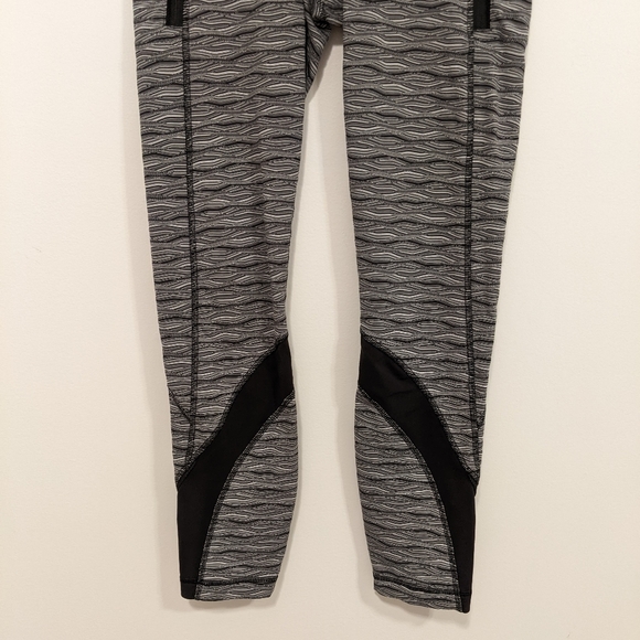 Lululemon Inspire Tight II Textured Wave Black Silver Spoon/Black 6 - Picture 11 of 16